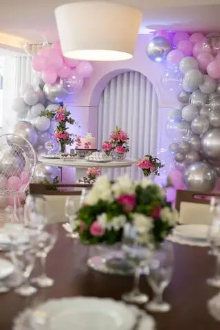 Elegancko przygotowana przestrzeń eventowa
